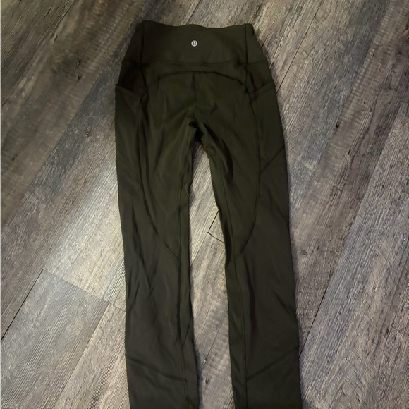 Lululemon Olive Green High-Waisted Cropped Leggings - Picture 3 of 8